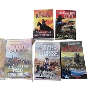Western Paperback Novels‎ Lot Of 5 Books Multiple Authors And Stories